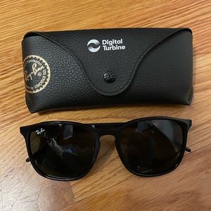 BRAND NEW Ray-Bans RB4387
